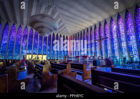 Santuario Dom Bosco intérieur - Brasilia, District Fédéral, Brésil Banque D'Images