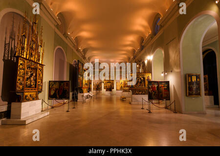 Budapest, Hongrie - le 16 août 2018 : l'intérieur de la Galerie nationale hongroise de Budapest. Banque D'Images