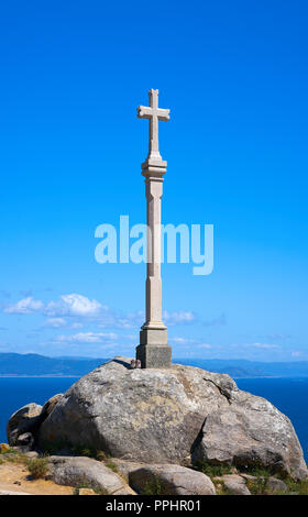 Cross en finisterre fin de Saint James Way en Espagne Camino de Santiago Banque D'Images