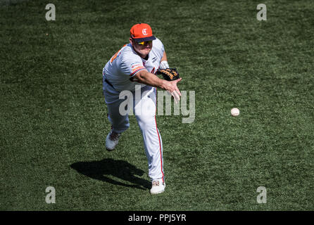 Carlos Teller pitcher inicial de Venezuela hace lanzamientos de la pelote basque en el primer manche. . Partido de beisbol de la Serie del Caribe con el encu Banque D'Images