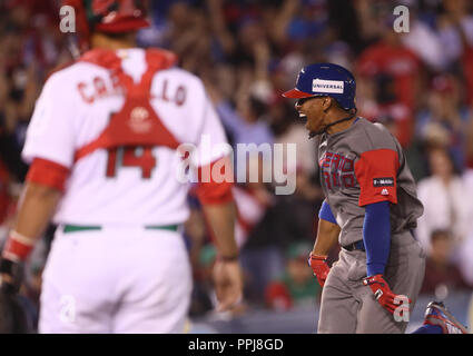 Francisco Lindor de Puerto Rico corre y celebra su homerun en la séptima entrada, durante el partido entre le Mexique vs Porto Rico, de classe mondiale de Baseball Banque D'Images