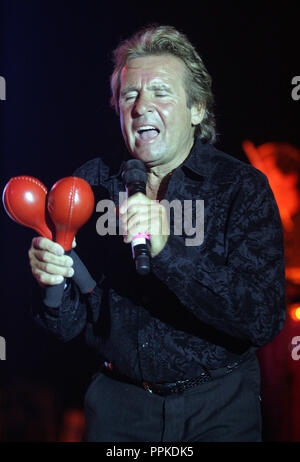 Davy Jones avec les Monkees se produit en concert pendant leur tournée de réunion 45e année à l'Amphithéâtre de Pompano Beach à Pompano Beach, Floride le 5 juin 2011. Banque D'Images