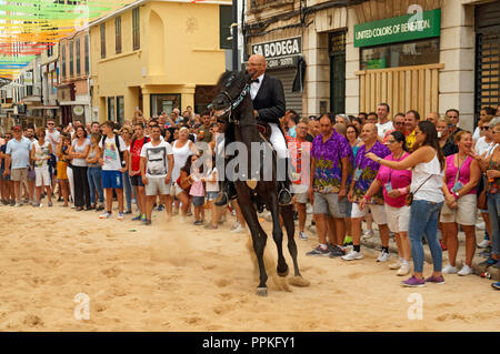 Les cavaliers de la Mare de Déu de Gràcia festival, Mahon/Mao, Minorque, Iles Baléares, Espagne. Banque D'Images