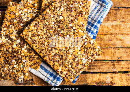 Partie intégrante des biscuits avec chia seeds et céréales vue supérieure Banque D'Images