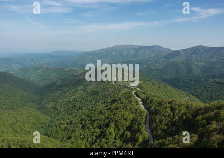 Vue de la Stara planina massif de montagne dans le sud-est de la Serbie de Babin Zub, Serbie. Banque D'Images