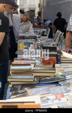 Lisbonne, Portugal, 01 Septembre 2018 : Rua Anchieta week-end du marché du livre quartier du Chiado. Banque D'Images