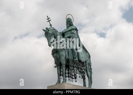 Statue équestre en bronze du Roi Stephen J de la Hongrie au quartier du château de Buda Banque D'Images