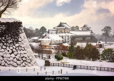 Kanazawa, Japon à Kanazawa Castle dans l'hiver. Banque D'Images