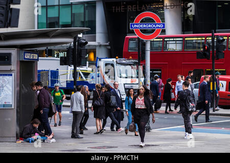 La station Aldgate East, Whitechapel High Street, Londres, Angleterre, Royaume-Uni Banque D'Images