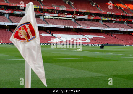 Londres, Royaume-Uni. 26 septembre 2018. Une vue générale du stade au cours de l'EFL Carabao Cup 1/16 de finale entre Arsenal et l'Emirates Stadium à Brentford, Londres, Angleterre le 26 septembre 2018. Photo par Carlton Myrie. Usage éditorial uniquement, licence requise pour un usage commercial. Aucune utilisation de pari, de jeux ou d'un seul club/ligue/dvd publications. Credit : UK Sports Photos Ltd/Alamy Live News Banque D'Images