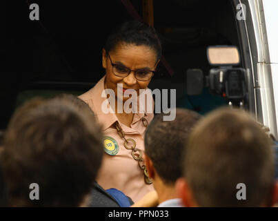 Osasco, au Brésil. 26 Sep, 2018. Sur la photo la candidate Marina Silva (REDE), arrive à la SBT dans Anhanguera. Le débat avec les candidats à la présidence de la République, promus par SBT, UOL et Folha da Tarde, dans les studios du système de la télévision brésilienne à Osasco dans le Grand São Paulo, a lieu cette après-midi (26). Credit : Aloisio Mauricio/FotoArena/Alamy Live News Banque D'Images