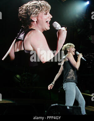 Jennifer Nettles de Sugarland fonctionne à l'Amphithéâtre Cruzan à West Palm Beach, Floride le 16 octobre 2010. Banque D'Images