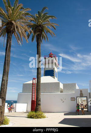 Le phare de Santa Marta, Cascais, Portugal Banque D'Images