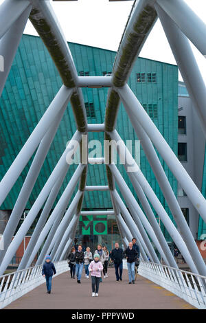 Fussgaengerbruecke, Centre des sciences Nemo, Oosterdok, Amsterdam, Pays-Bas Banque D'Images