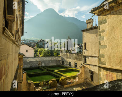 Cour à l'Issogne château, un château/manoir dans la ville de Issogne en Vallée d'Aoste Banque D'Images