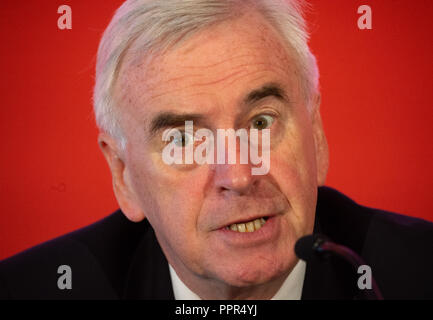 Le poste, John McDonnell, parlant lors de la conférence du parti travailliste à Liverpool. Banque D'Images