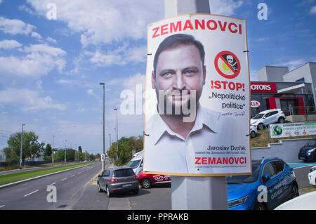 Poster, ZEMANOVCI, SPO, Jaroslav Dvorak, pré-campagne électorale, Prague, République tchèque le 18 août 2018. (CTK Photo/Libor Sojka) Banque D'Images