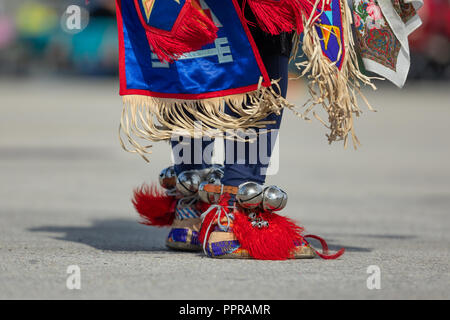 Milwaukee, Wisconsin, États-Unis - 8 septembre 2018 l'Indian Summer Festival, Close up of Traditional Native American chaussure au pow-wow. Banque D'Images