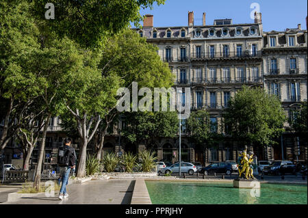 Marseille (sud-est de la France) : propriétés dans le centre-ville, dans la rue "cours Puget', dans le 6e arrondissement (6e arrondissement). De style Haussmann Banque D'Images