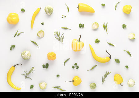 Les légumes verts et bébé mix, mise à plat, les couleurs jaune et verte Banque D'Images