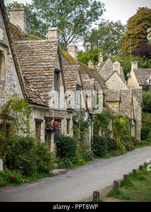 Le plus beau village de l'Angleterre, l'Arlington Row, Bibury, Cotswolds Banque D'Images