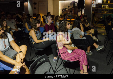 Madrid, Espagne. 27 septembre, 2018. Une conférence de photographes de moins de 30 ans en Mini Hub gallery art, le 27 septembre 2018 rue de Palma, Madrid, Espagne. Enrique Davó/Alamy Live News Banque D'Images