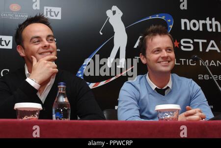 Ant & Dec au lancement médiatique de leurs Tous*Star Cup Celebrity Golf événement au Celtic Manor Resort, Newport, Pays de Galles aujourd'hui (1/6/2006). L'événement sera diffusé sur ITV sur le week-end férié d'août. Banque D'Images