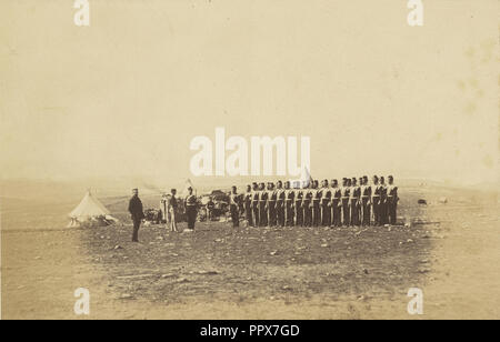 Le lieutenant-général Sir John Campbell et le reste de la société Lumière de la 38e Regiment ; Roger Fenton, anglais, 1819 - 1869 Banque D'Images