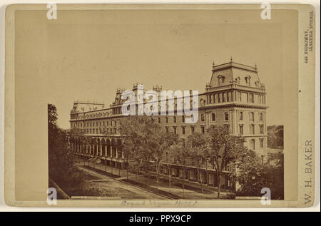 Grand Union Hotel à Saratoga Springs, N.Y ; Baker & Record, États-Unis, actif 1870, vers 1880, à l'albumine argentique Banque D'Images