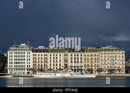 Genève, Suisse, bateau à vapeur historique lors d'une journée de tempête Banque D'Images