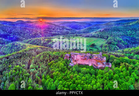 Château de Fleckenstein dans le nord des Vosges - Bas-Rhin, France Banque D'Images