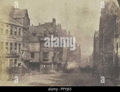 La High Street, Edinburgh, avec la maison de John Knox, Hill et Adamson, Écossais, Actif 1843 - 1848, l'Écosse ; vers 1844 ; salés Banque D'Images