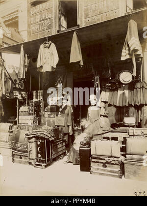 Assurance Magasin, rue Dupetit Thouars ; Eugène Atget, Français, 1857 - 1927, 1910 - 1911 ; à l'albumine argentique Banque D'Images