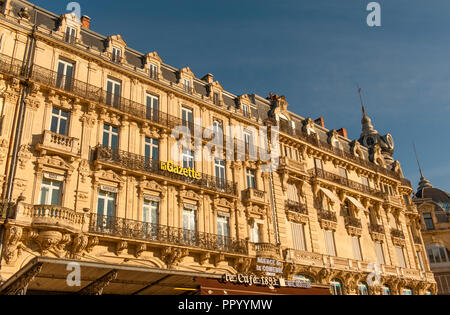 Le Café 1893 à la place de la Comédie, France Banque D'Images