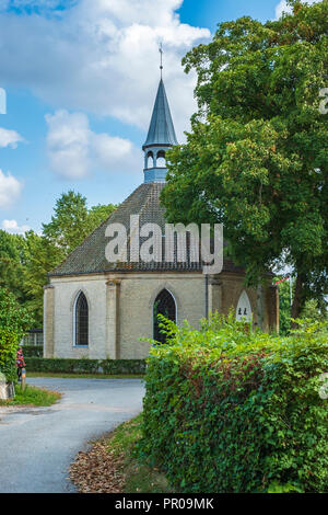 Vieux village historique de l'église sur l'Île Nyord Nyord au nord de Moen, Danemark, Scandinavie, l'Europe. Banque D'Images