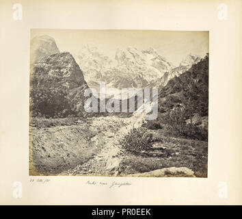 Sommets enneigés près du glacier d'Gangootri ; Samuel Bourne, anglais, 1834 - 1912, Uttarakhand, Inde, Asie ; 23 Octobre 1865 Banque D'Images