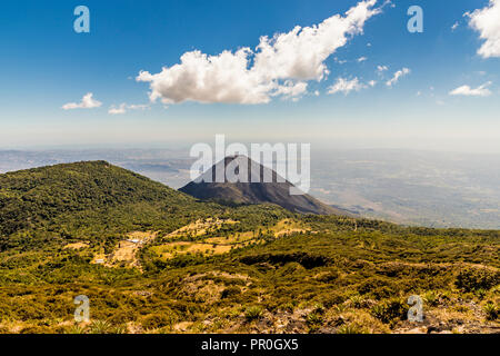 La vue du volcan Izalco volcan de Santa Ana, Santa Ana, El Salvador, l'Amérique centrale Banque D'Images