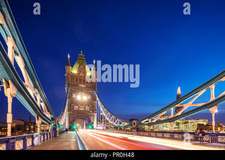 Tower Bridge, Londres, Angleterre, Royaume-Uni, Europe Banque D'Images