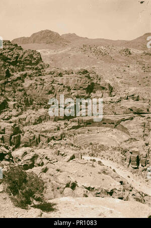 Petra en Transjordanie. Le théâtre d'el-Hubta. 1900, Jordanie, Petra, la ville disparue Banque D'Images