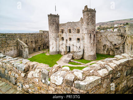 Château de Harlech, UNESCO World Heritage Site, Gwynedd, au nord du Pays de Galles, Pays de Galles, Royaume-Uni, Europe Banque D'Images