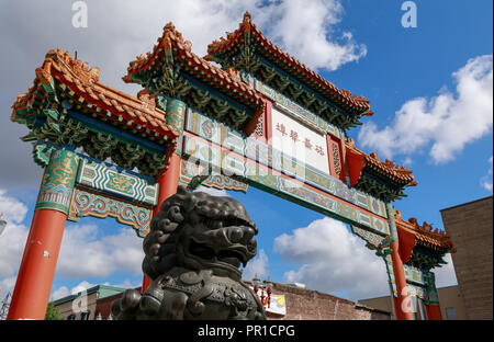 Portland, Oregon - Sep 21, 2018 : l'entrée du Chinatown de Portland, Orégon sur Burnside Street Banque D'Images