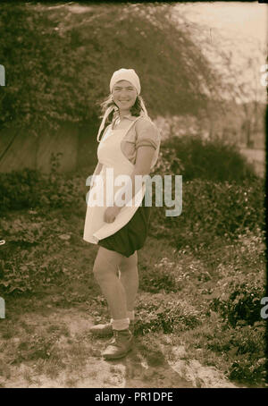 Les colonies sionistes sur Sharon. Borochov. Ferme des filles, fille polonaise immigrante. 1920, Israël Banque D'Images