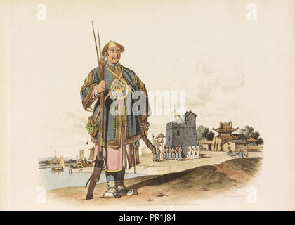 Un soldat d'Chu-San, armé d'un fusil, on échangea le costume de Chine, Alexander, William, 1767-1816, gravure, colorées à la main Banque D'Images