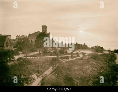 Université américaine. Beyrouth, (A.U.B.). Coucher de soleil sur le campus. Montrant College Hall d'ossature. 1920, Liban, Beyrouth Banque D'Images