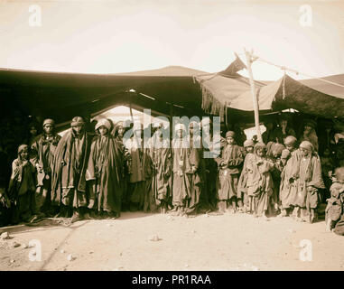 Les femmes bédouines devant dix[t] Moab-Adwan en tribu. 1898, Jordanie Banque D'Images
