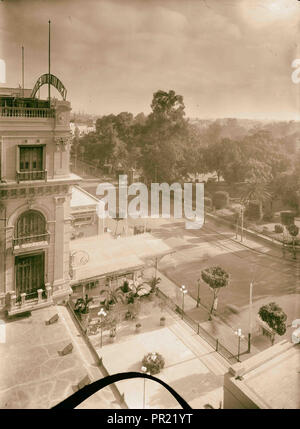 L'Égypte. Le Caire. Hôtels. Savoy Continental. Ezbekeye gardens à partir de la terrasse de l'hôtel. 1934, l'Égypte, Le Caire Banque D'Images