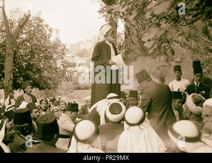 Les perturbations de la Palestine de 1936. [Musulmans] cheikh musulman, c.-à-d. faire face aux importants rassemblement arabe à Abou Ghosh. 1936, Israël, Abu Banque D'Images