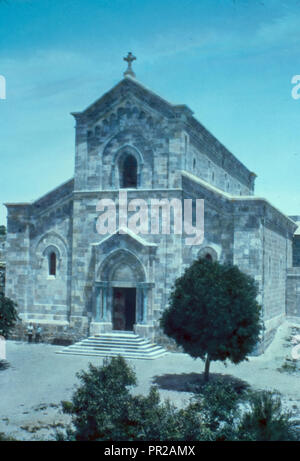 Près de Jérusalem. Emmaüs, l'église franciscaine. Luc 2413. La photographie montre l'église franciscaine à Emmaüs (Qubeibeh). 1950 Banque D'Images