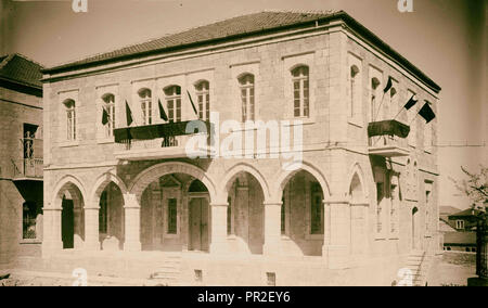 L'Université hébraïque et la visite de Lord Balfour protestation arabe ; des drapeaux noirs affichés. En 1925, Jérusalem, Israël Banque D'Images