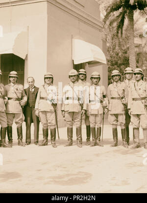 10/6/32 au palace etc., Bagdad, des officiers britanniques. 1932, l'Iraq, Bagdad Banque D'Images